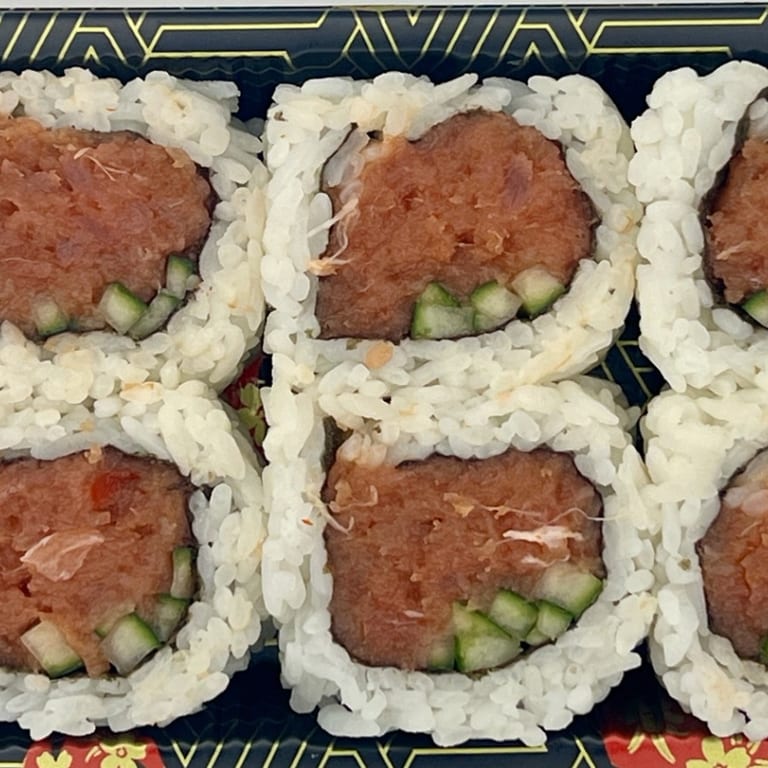 Delicious Spicy Tuna Roll